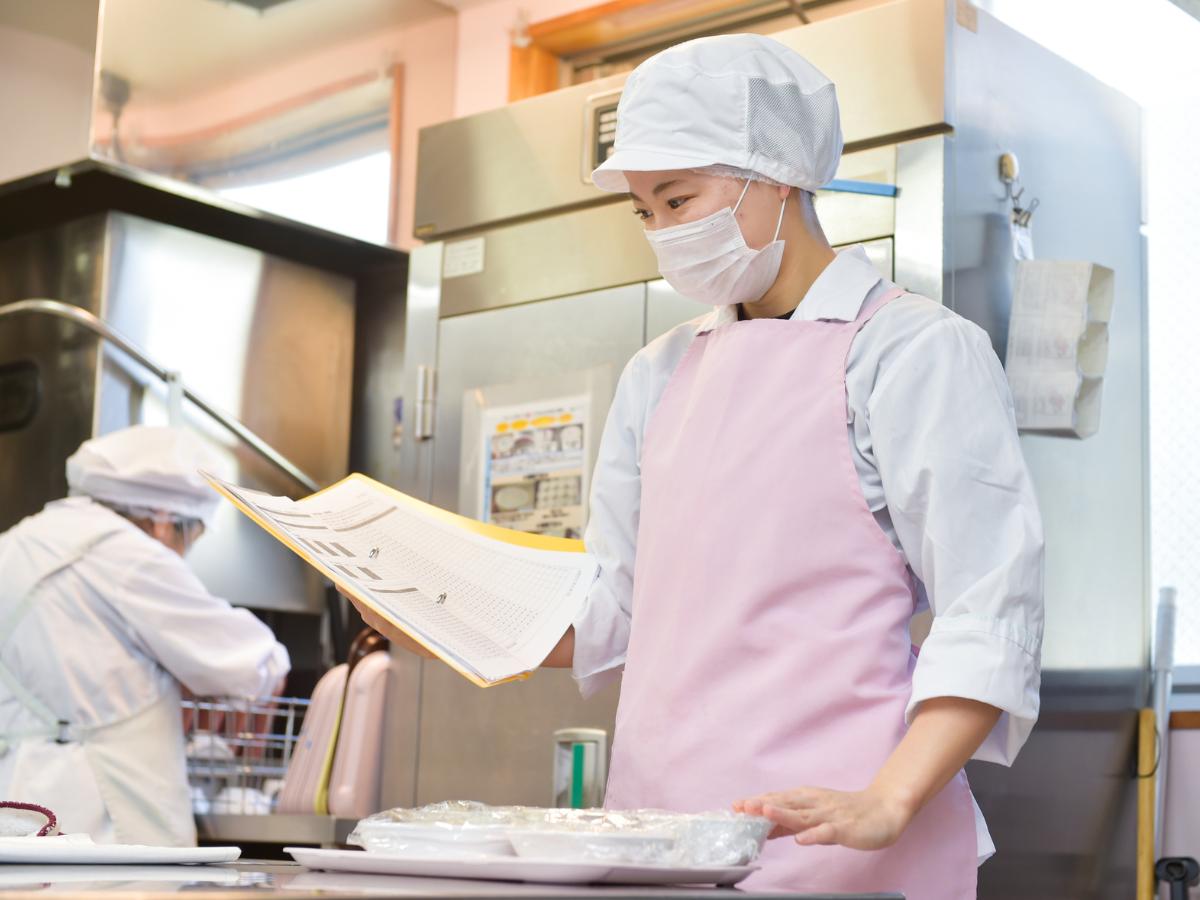 愛里武蔵関保育園の栄養士・調理師(正社員)