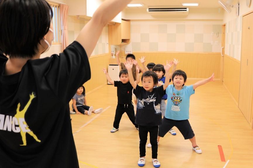 リトミック・音楽講師（正社員）保育園での音楽レッスン／残業ほぼなし！